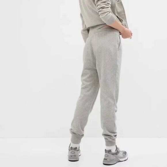 GAP Gray Heather Fleece Joggers / XXL/ NWT - Picture 2 of 14